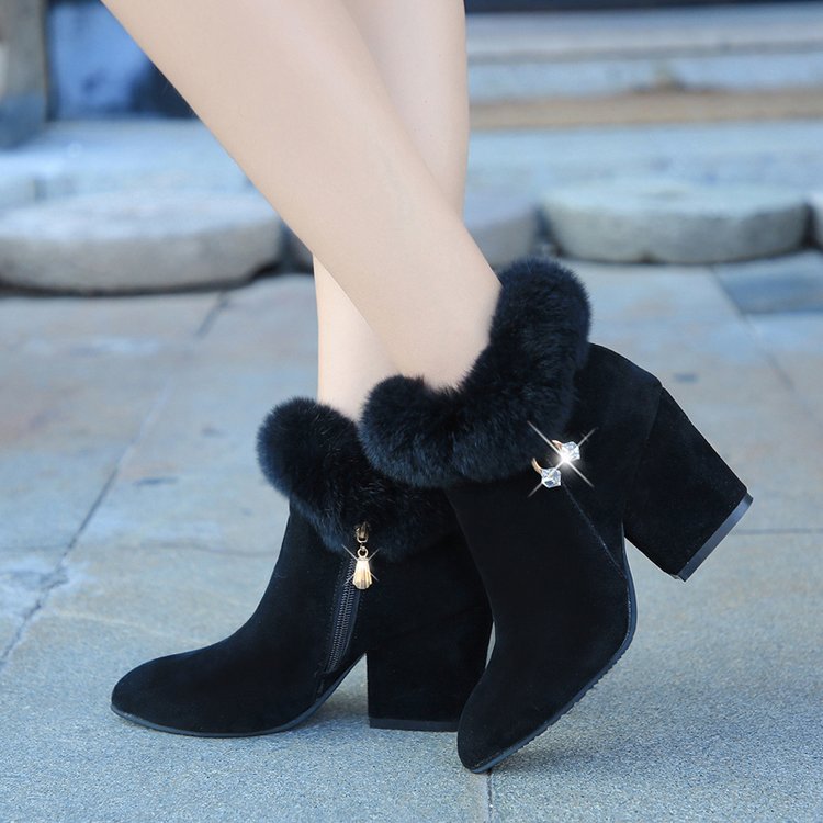 Fashion rabbit fur high heels